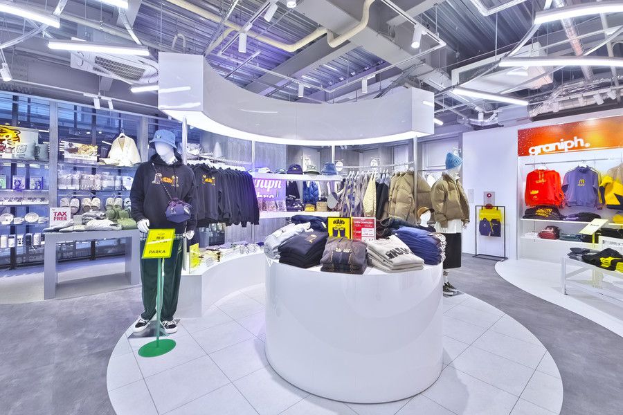 graniph Tokyo(グラニフ 東京)の2F店内の様子