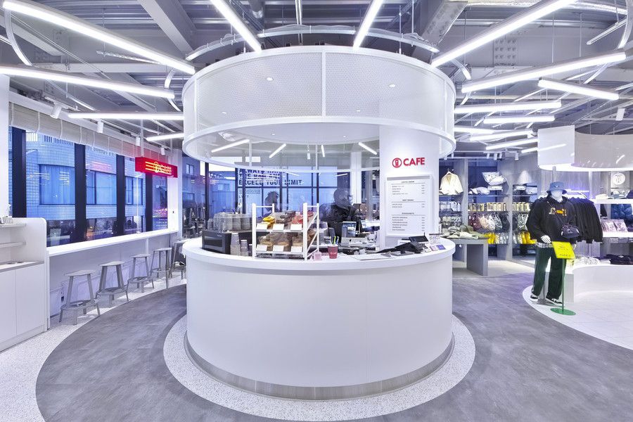 graniph Tokyo(グラニフ 東京)の店内にある「グラニフカフェ」