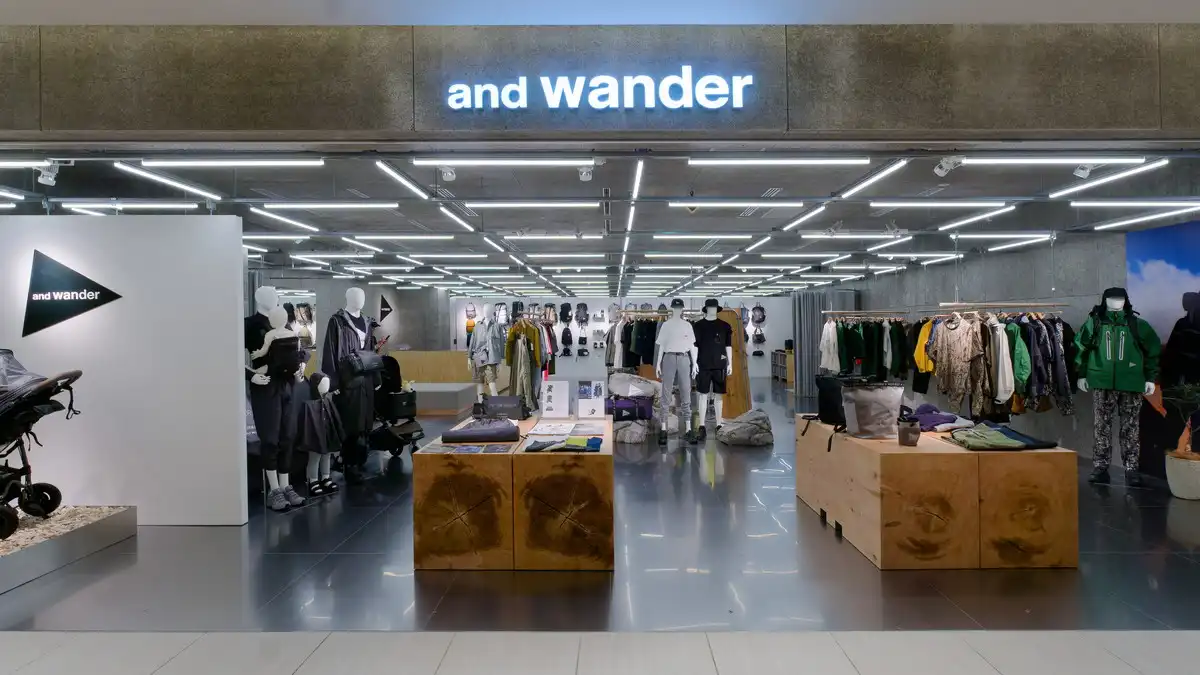 and wander GINZA SIX(アンドワンダー 銀座シックス)の外観