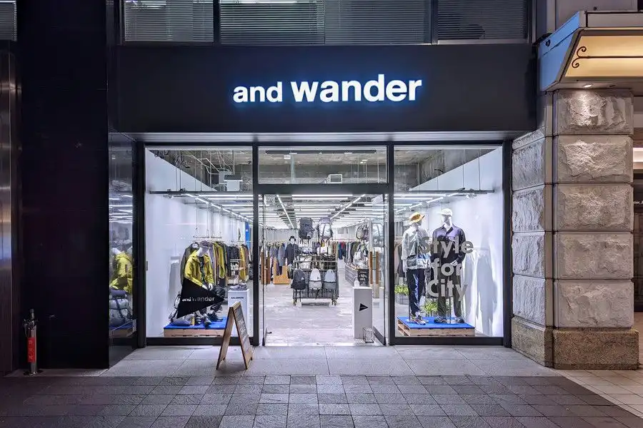 and wander(アンドワンダー) 丸の内