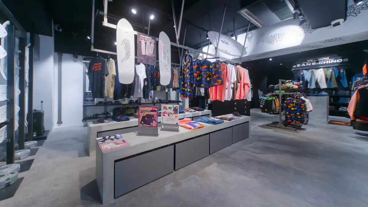 VOLCOM 渋谷の店内の様子