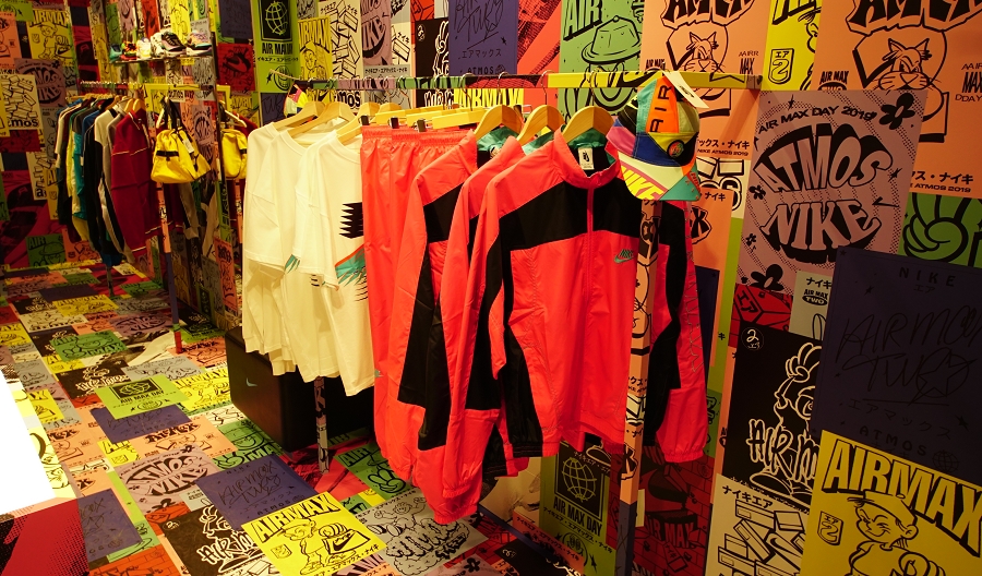NIKE AIR MAX 2light atmos POP UP STORE展示アイテム