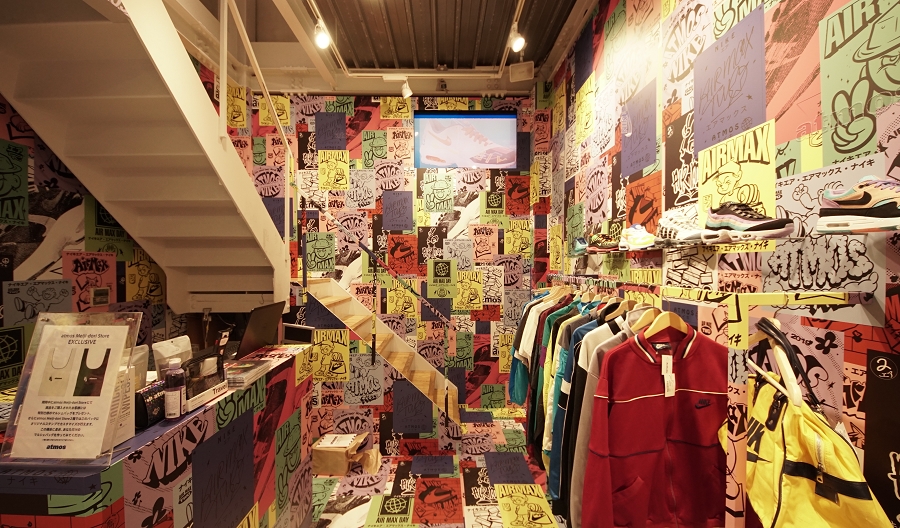 NIKE AIR MAX 2light atmos POP UP STORE店内