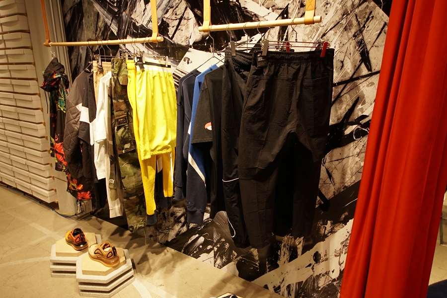 NIKE KICKS LONGE OMOTESANDO SNKRS 1 YEAR ANNIVERSARY !F