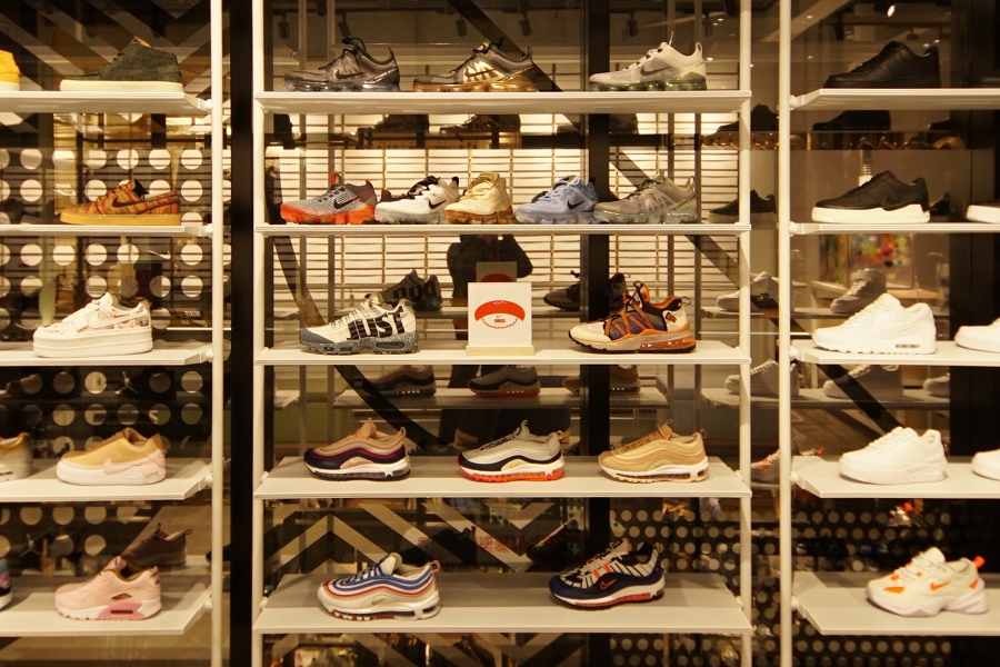 NIKE KICKS LONGE OMOTESANDO SNKRS 1 YEAR ANNIVERSARY 2F