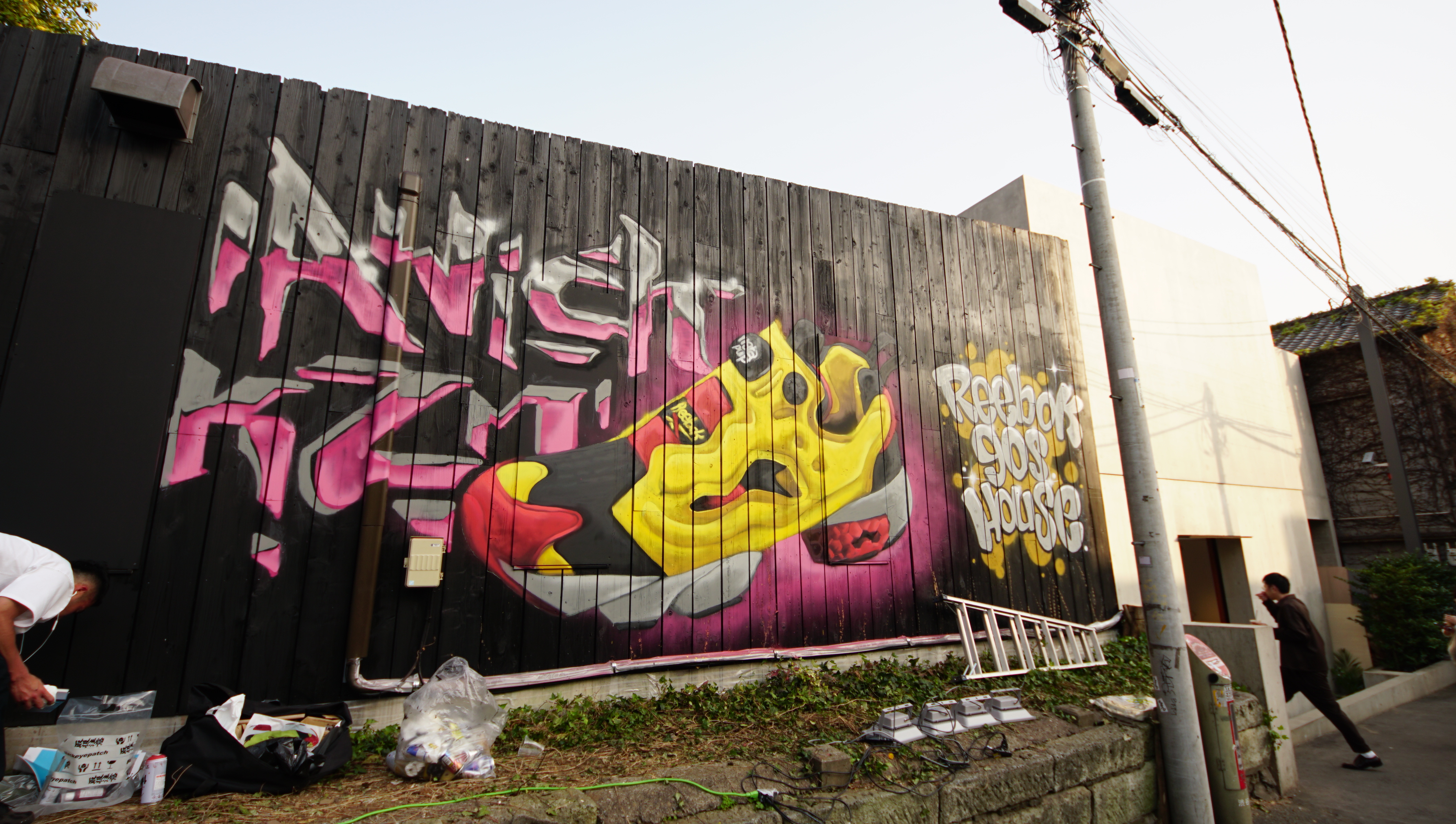 Reebok 90s House リーボック90sハウス スプレーペイント パフォーマンス