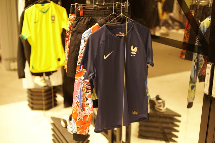 NIKE KICKS LOUNGE OMOTESANDO (ナイキ キックスラウンジ 表参道) 女子サッカーワールドカップ インスタレーション アパレル