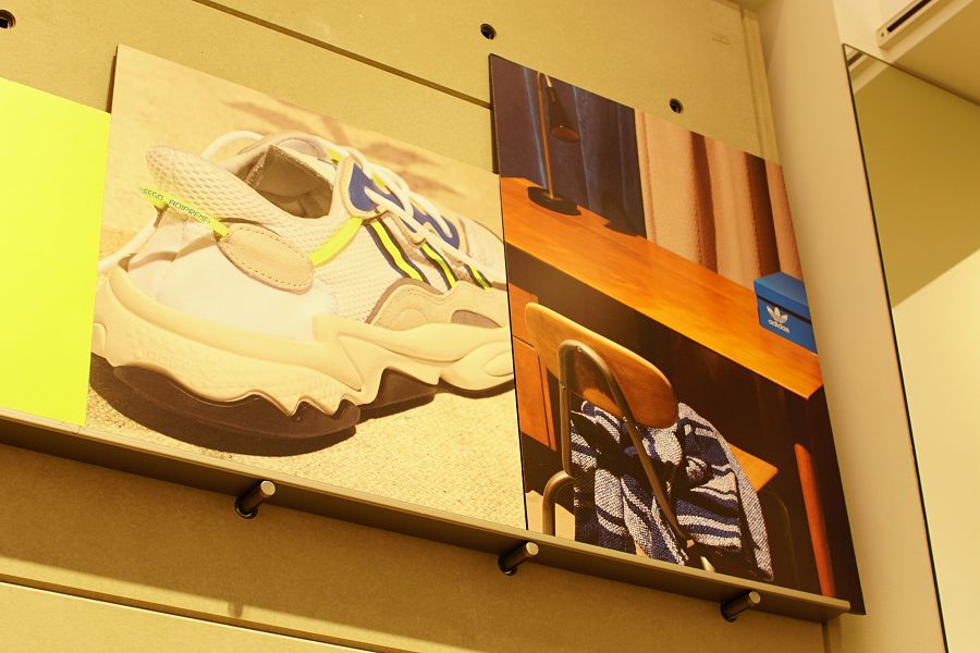 ADIDAS OZWEEGO(アディダス オズウィーゴ) リリースパーティ アトモス ブルー 表参道(MUTATION (突然変異) @ atmos BLUE OMOTESANDO) 店内