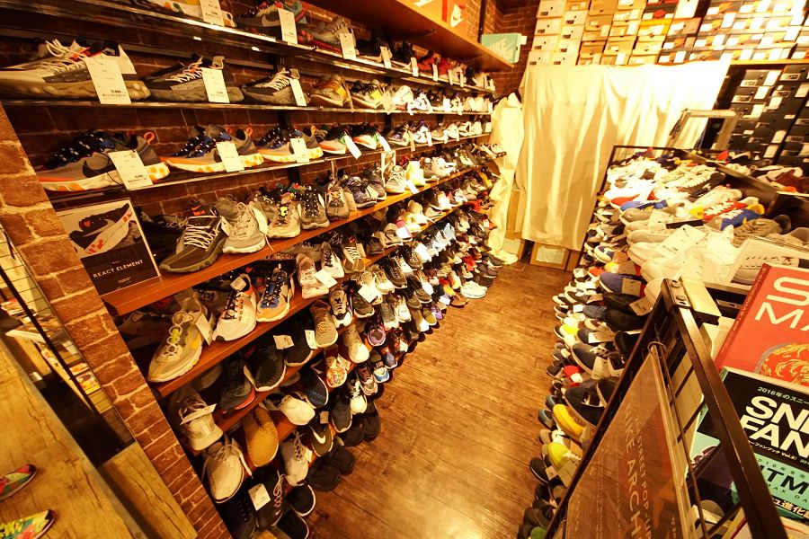 2nd STREET POP-UP NIKE ARCHIVE (セカンドストリート ポップアップ ナイキ アーカイブ) フォトレポート 店内