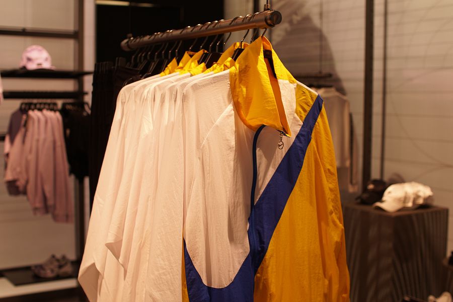 NIKE HARAJUKU(ナイキ原宿)リニューアルオープン 1F ウィメンズ アパレル