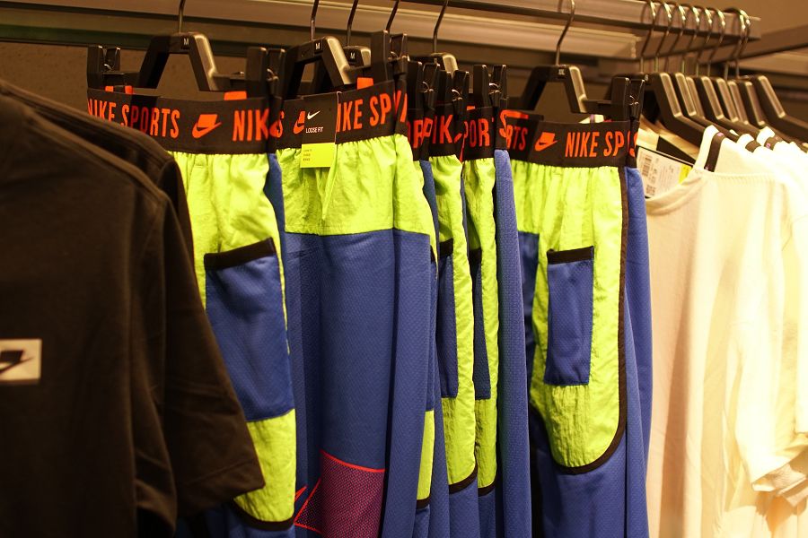 NIKE HARAJUKU(ナイキ原宿)リニューアルオープン 店内2F メンズアパレル