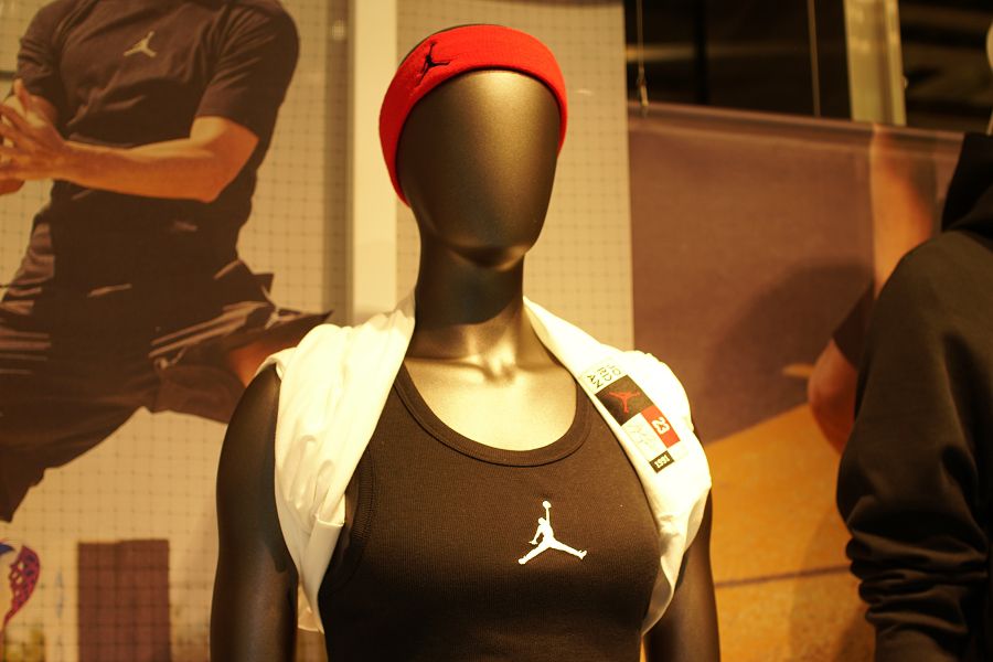 NIKE HARAJUKU(ナイキ原宿)リニューアルオープン 店内3F ジョーダンブランド アパレル