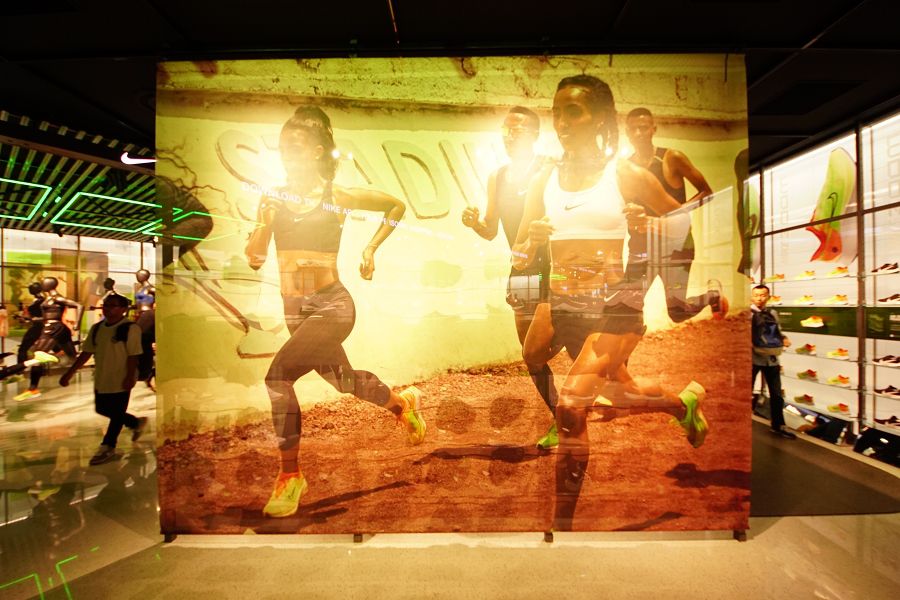 NIKE HARAJUKU(ナイキ原宿)リニューアルオープン 店内1F