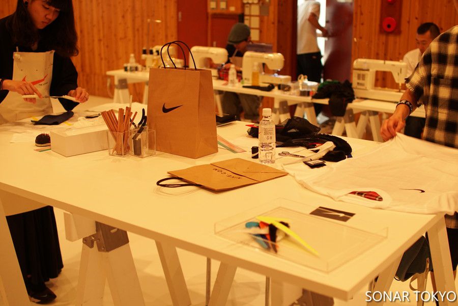 NIKE LAB POP-UP THE TOKYO SPACE ナイキラボ ポップアップ アパレルカスタマイゼーション 作業スペース