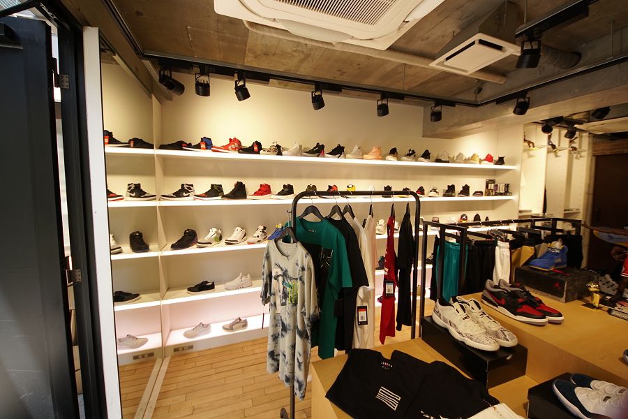 TOKYO 23 (トウキョウ 23)店内