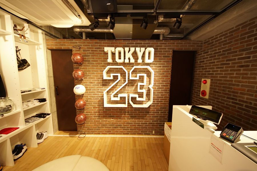TOKYO 23 (トウキョウ 23)店内