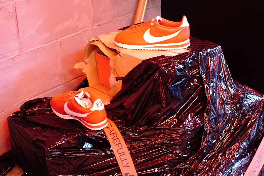NIKE STRANGER THINGS POP-UP @UNDEFEATED(ナイキ x ストレンジャーシングス ポップアップ アンディフィーテッド)