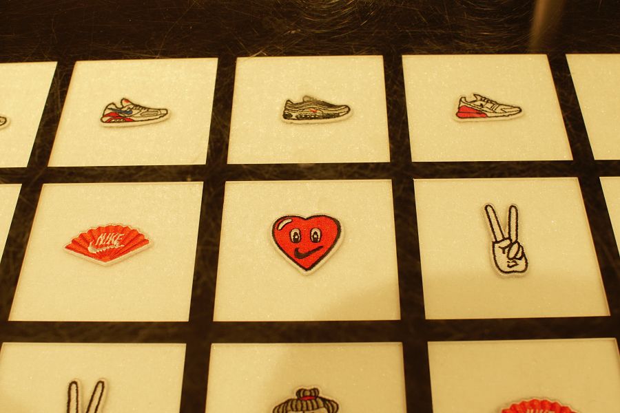 キックスラウンジ 表参道(Kicks Lounge Omotesando) リニューアル 7月 2F アパレルカスタマイゼーション ロゴ