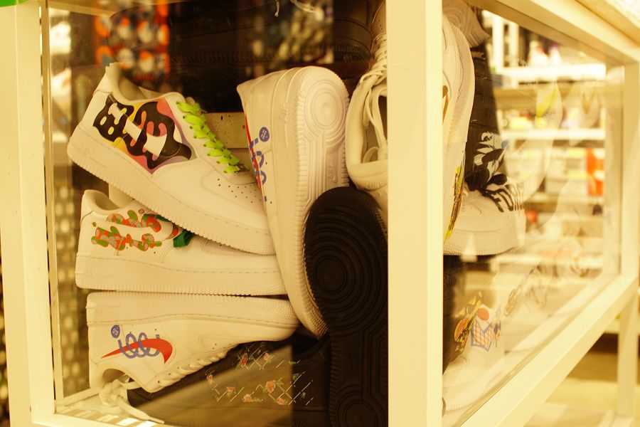 キックスラウンジ 表参道(Kicks Lounge Omotesando) リニューアル 7月 2F スニーカー カスタマイゼーション 作例