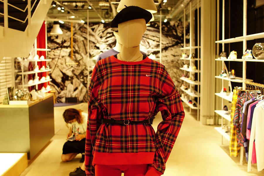 キックスラウンジ 表参道(Kicks Lounge Omotesando) リニューアル 7月 アパレル
