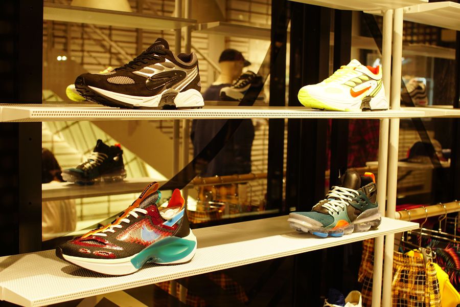 キックスラウンジ 表参道(Kicks Lounge Omotesando) リニューアル 7月 スニーカー