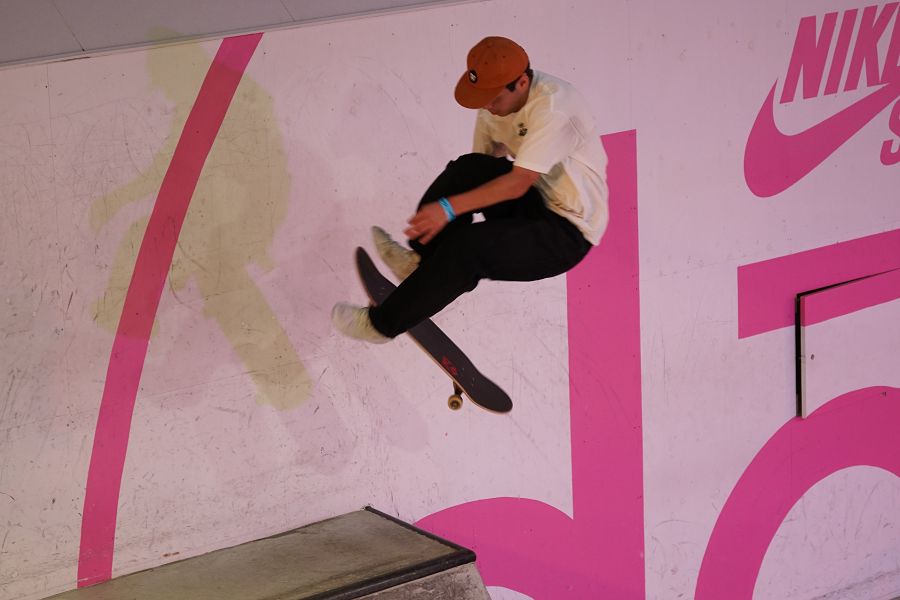 Nike SB dojo(ナイキ SB ドージョー)トリック ランプ バーチカル