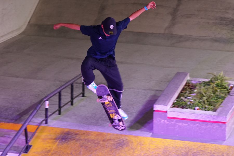 Nike SB dojo(ナイキ SB ドージョー)トリック バンク