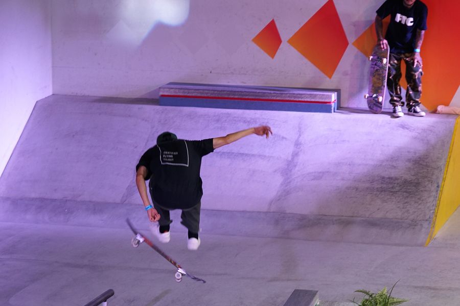 Nike SB dojo(ナイキ SB ドージョー)トリック バンク