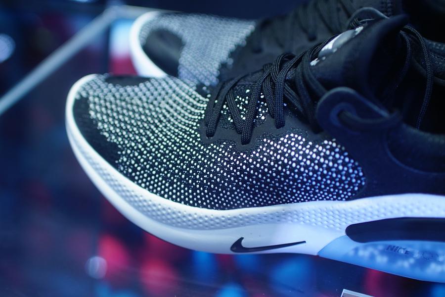 NIKE JOYRIDE RUN FLYKNIT (ナイキ ジョイライド ラン フライニット) アッパー