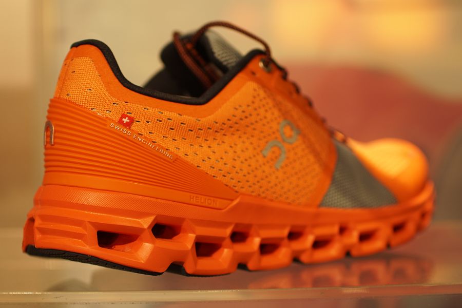 On Cloudstratus (オン クラウドストラトス) オレンジ Orange | Wash