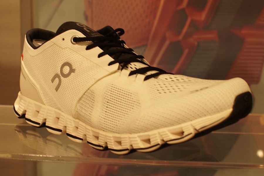 On CLOUD X(オン クラウド エックス)白(ホワイト)