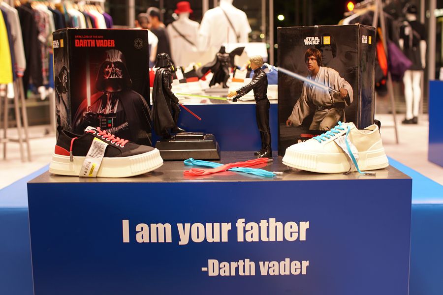 スター・ウォーズ スウィフトフィッシュ(STAR WARS Swiftfish) ポップアップ アトモス 新宿(atmos Shinjuku)