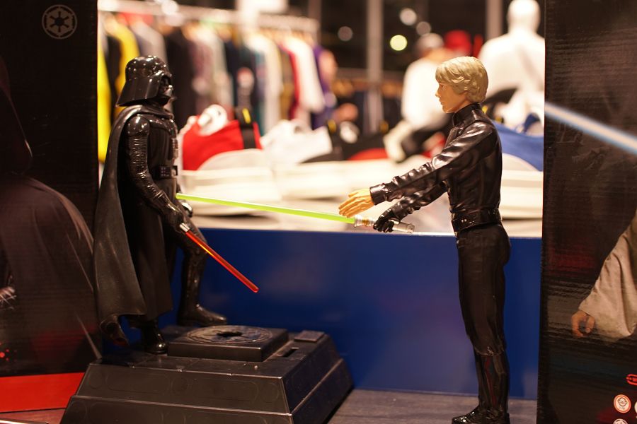 スター・ウォーズ スウィフトフィッシュ(STAR WARS Swiftfish) ポップアップ アトモス 新宿(atmos Shinjuku)