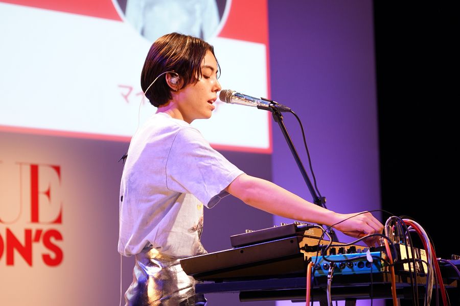 マイカルブテ(Maika Loubte)