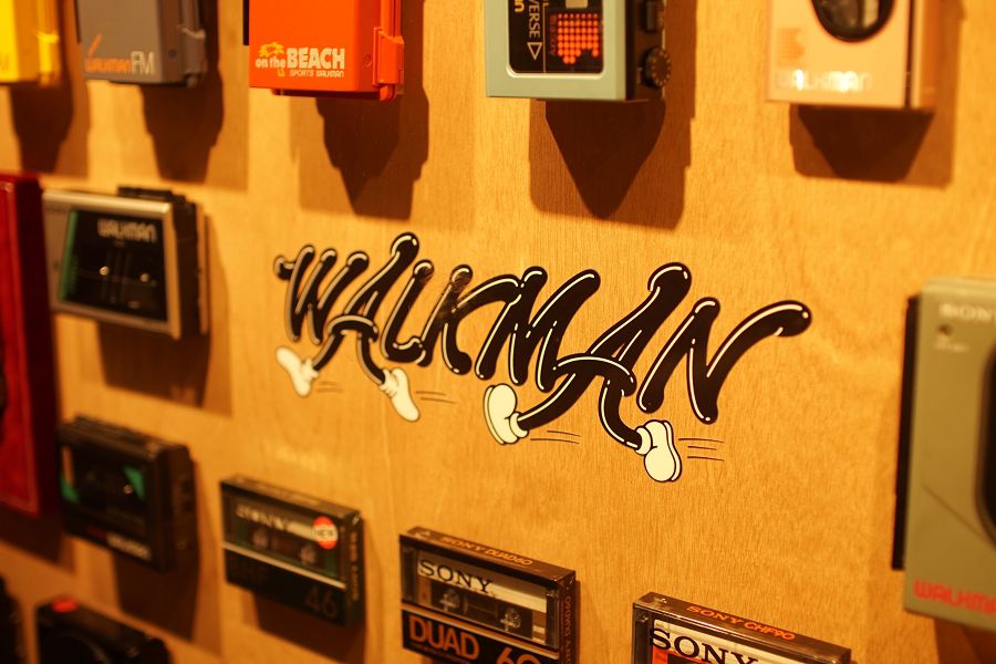 WALKMAN IN THE PARK WALKMAN(ウォークマン) ロゴ