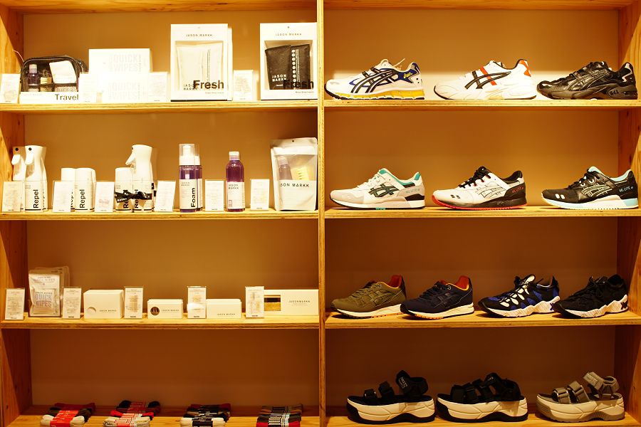 山男フットギア リニューアルオープン 店内1F