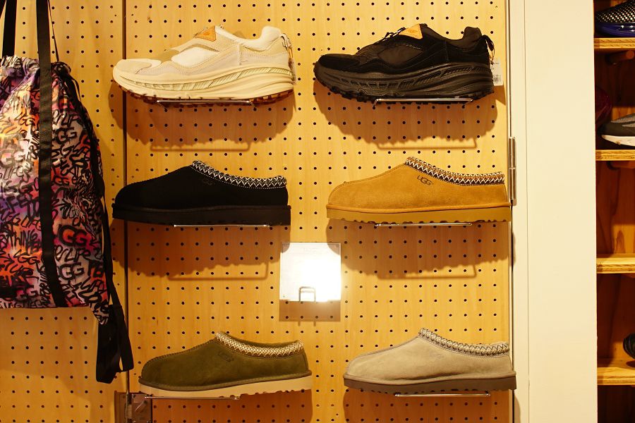 山男フットギア リニューアルオープン UGG(アグ)