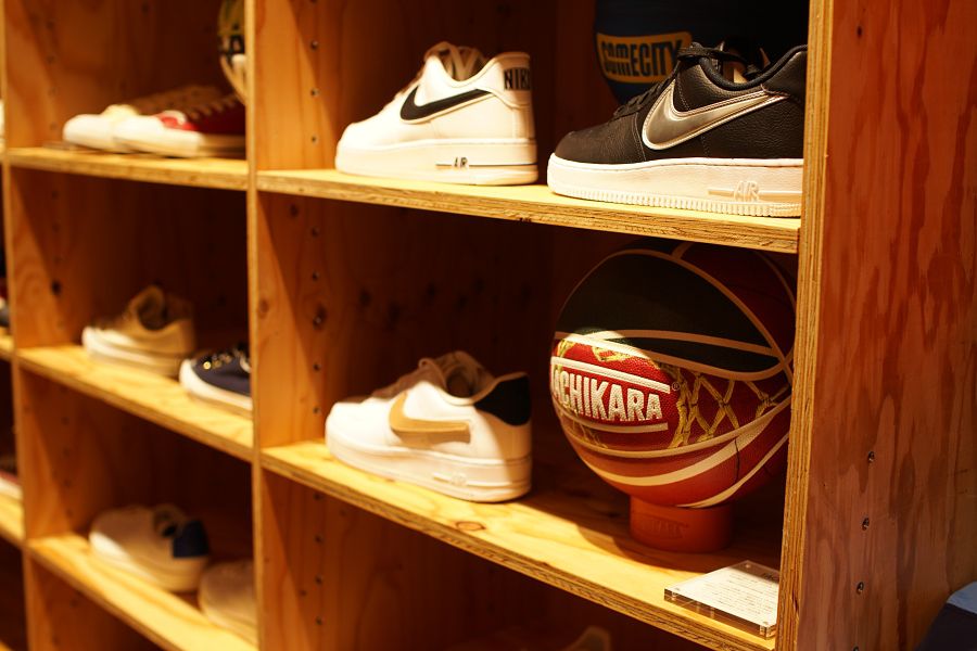 山男フットギア リニューアルオープン 2F AIRFORCE1(エアフォース1) TACHIKARA(タチカラ) バスケットボール