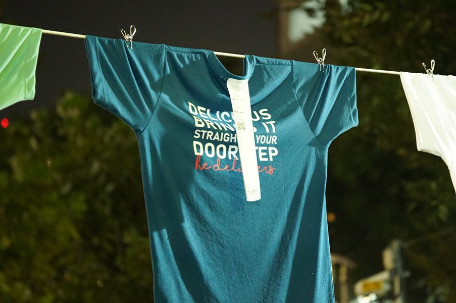 0円Tシャツ「HOW MUCH IS FASHION?」ラインナップ