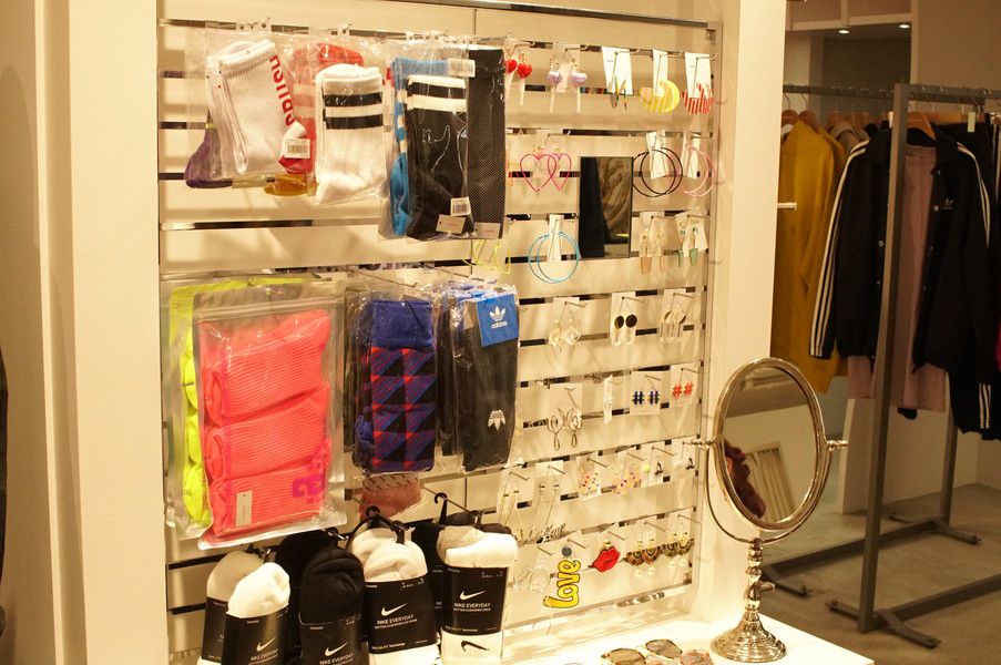 ソックス アクセサリー類 アトモス ピンク フラッグシップ 原宿 (atmos pink flagship Harajuku)