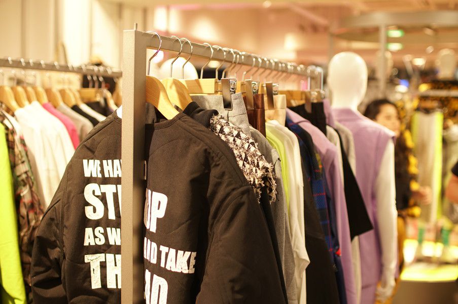 atmos (アトモス アパレル アトモス ピンク フラッグシップ 原宿 (atmos pink flagship Harajuku)