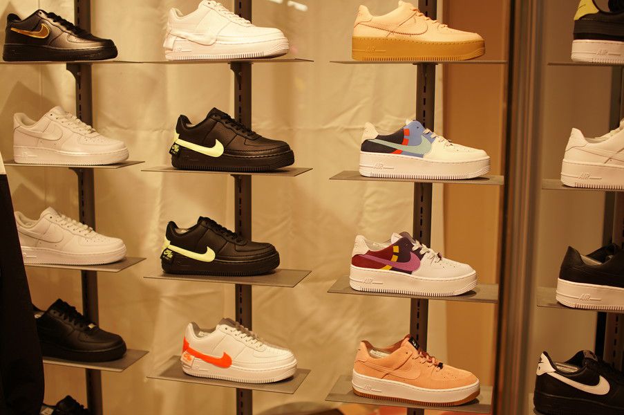 アトモス ピンク フラッグシップ 原宿 (atmos pink flagship Harajuku) レセプションパーティ スニーカー