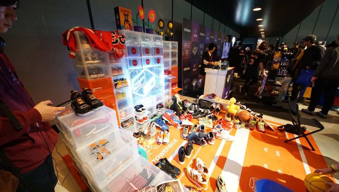 TOWERBOX(タワーボックス) ブース レアスニーカー