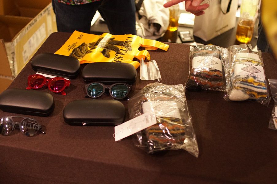 FACETASM (ファセッタズム) サングラス ソックス