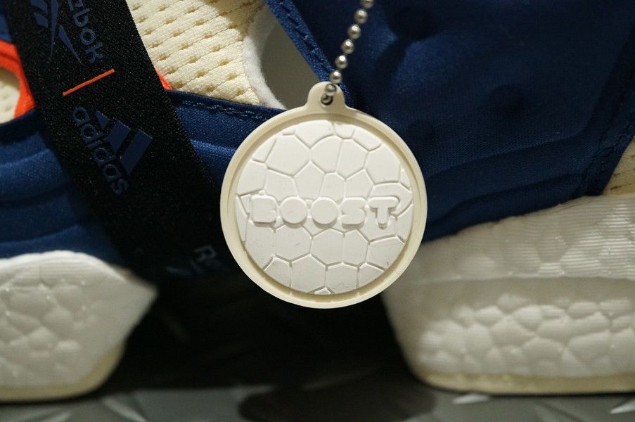 Reebok INSTAPUMP FURY BOOST prototype (リーボック インスタポンプ フューリー ブースト プロトタイプ) ULTRABOOST(ウルトラブースト) キーホルダー "BOOST" ロゴ