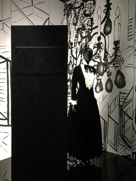 シャネル マドモアゼル プリヴェ展 天王洲アイル CHANEL MADENOISELLE PRIVE 黒 ブラック