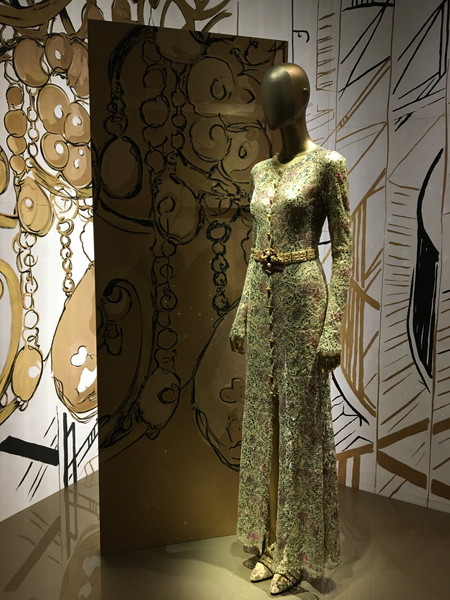 シャネル マドモアゼル プリヴェ展 天王洲アイル CHANEL MADENOISELLE PRIVE 金 ゴールド