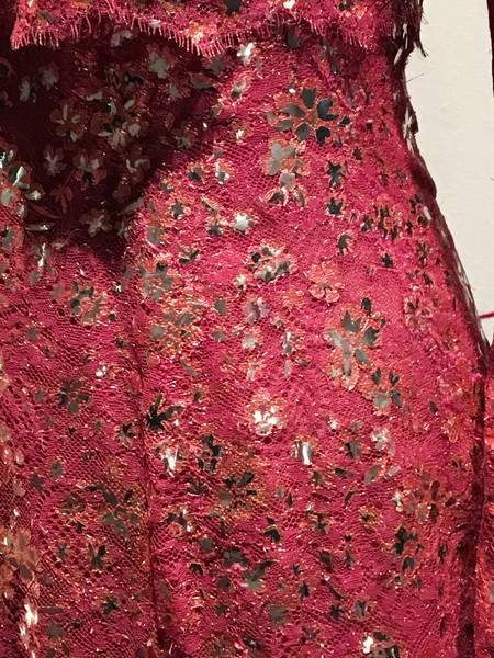 シャネル マドモアゼル プリヴェ展 天王洲アイル CHANEL MADENOISELLE PRIVE 赤 レッド 刺繍