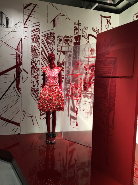 シャネル マドモアゼル プリヴェ展 天王洲アイル CHANEL MADENOISELLE PRIVE 赤 レッド