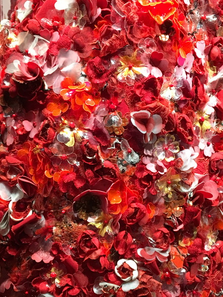 シャネル マドモアゼル プリヴェ展 天王洲アイル CHANEL MADENOISELLE PRIVE 赤 レッド 刺繍